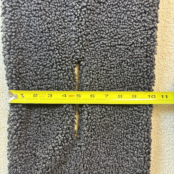 J. Crew Scarf Adult Black Sherpa Pull Through Thick 55"x10" NEW - Picture 6 of 6